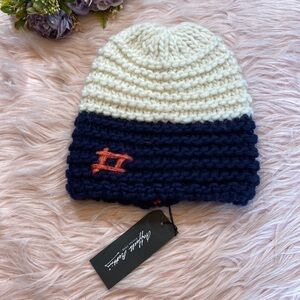 NWT Raffaello Bettini Wool Alpaca Blend White Navy Chunky Knit Beanie